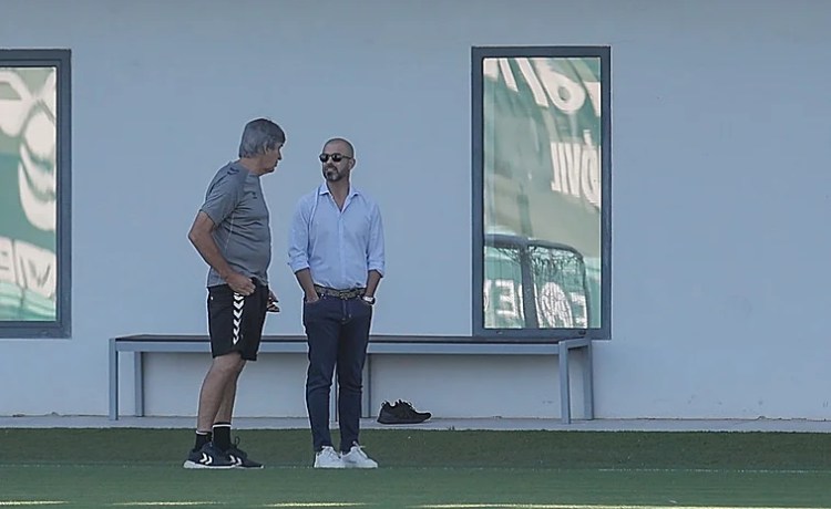 El Betis espera al central y pasa el enfoque a la delantera El Betis espera al central y pasa el enfoque a la delantera