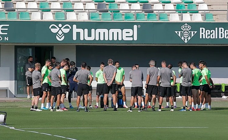 Alineaciones probables del Betis – Mallorca de LaLiga EA Sports 2024-2025: onces y banquillo de suplentes Alineaciones probables del Betis – Mallorca de LaLiga EA Sports 2024-2025: onces y banquillo de suplentes