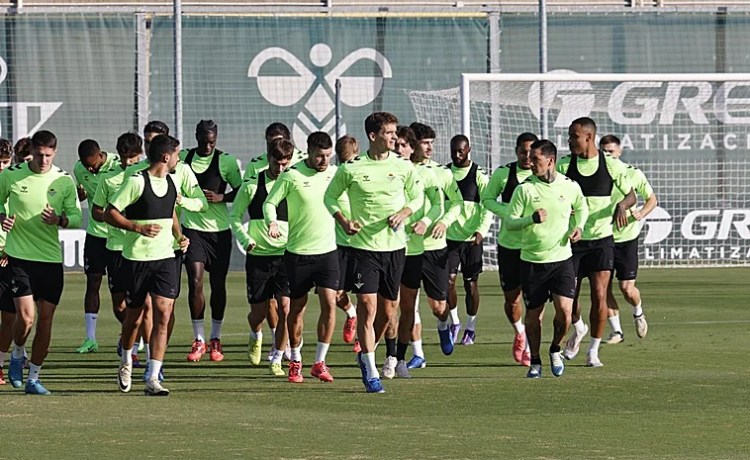 Johnny Cardoso y Llorente vuelven con el grupo pensando en el Betis – Copenhague Johnny Cardoso y Llorente vuelven con el grupo pensando en el Betis – Copenhague