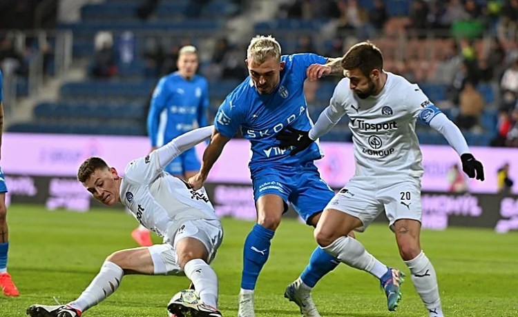 El Mlada Boleslav empata (1-1) ante el Slovacko antes de recibir al Betis El Mlada Boleslav empata (1-1) ante el Slovacko antes de recibir al Betis
