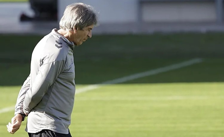 Pellegrini: «Cuando el equipo juega así yo soy el primer responsable» Pellegrini: «Cuando el equipo juega así yo soy el primer responsable»