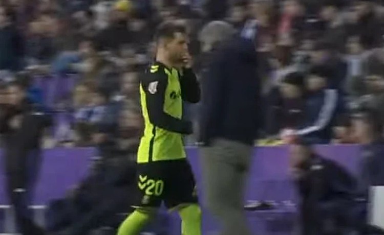 Lo Celso pidió ser sustituido en Pucela por unas molestias: así fue la secuencia con Pellegrini Lo Celso pidió ser sustituido en Pucela por unas molestias: así fue la secuencia con Pellegrini