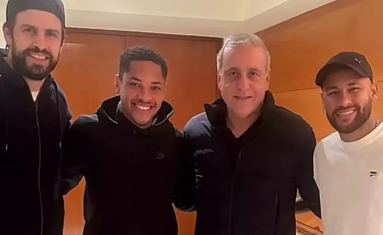 El agente de Vitor Roque deja las cosas claras con el delantero del Betis El agente de Vitor Roque deja las cosas claras con el delantero del Betis