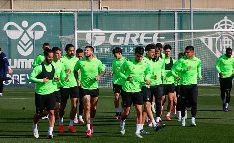 Alineaciones oficiales del Real Betis – Real Sociedad de LaLiga EA Sports 2024-2025: Cucho Hernández, titular Alineaciones oficiales del Real Betis – Real Sociedad de LaLiga EA Sports 2024-2025: Cucho Hernández, titular