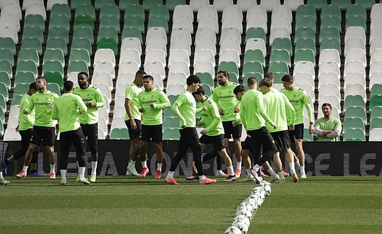 Última sesión preparatoria antes del Betis – Gent Última sesión preparatoria antes del Betis – Gent