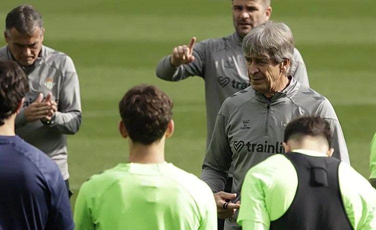 Pellegrini valora el nivel de Antony: «Lo más importante ha sido la actitud y autocrítica» Pellegrini valora el nivel de Antony: «Lo más importante ha sido la actitud y autocrítica»