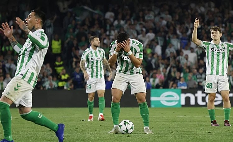 El Betis protege a Vitor Roque El Betis protege a Vitor Roque