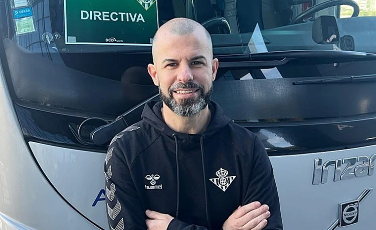 Manu Fajardo y la trascendencia del Vitoria de Guimaraes – Betis: «Hoy hay que pasar, sí o sí» Manu Fajardo y la trascendencia del Vitoria de Guimaraes – Betis: «Hoy hay que pasar, sí o sí»