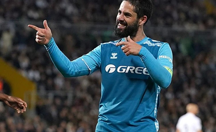 César Sánchez: «Isco ha encontrado en el Betis el lugar perfecto para ser diferencial» César Sánchez: «Isco ha encontrado en el Betis el lugar perfecto para ser diferencial»