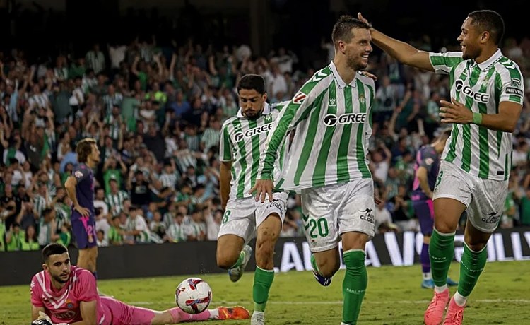 Dos triunfos del Betis en las cinco últimas visitas al Espanyol en LaLiga Dos triunfos del Betis en las cinco últimas visitas al Espanyol en LaLiga