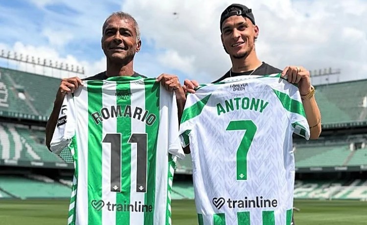 Romario visita a Antony y alucina con el ambiente de todo un Betis finalista de la Conference League Romario visita a Antony y alucina con el ambiente de todo un Betis finalista de la Conference League