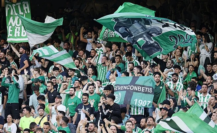 Los abonados con entrada empiezan a recibir los códigos de compra para la final Betis-Chelsea Los abonados con entrada empiezan a recibir los códigos de compra para la final Betis-Chelsea