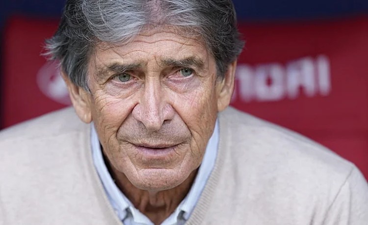 Pellegrini: «Había que estar enfadado para que reaccionara el equipo» Pellegrini: «Había que estar enfadado para que reaccionara el equipo»