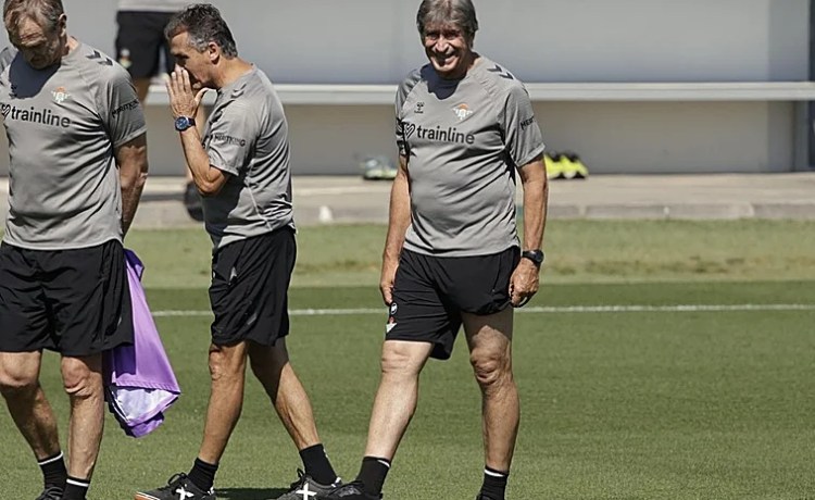 Pellegrini y el estado físico de Lo Celso, Johnny, Vieites y Sabaly: «Vamos a ver cómo evolucionan de aquí al miércoles» Pellegrini y el estado físico de Lo Celso, Johnny, Vieites y Sabaly: «Vamos a ver cómo evolucionan de aquí al miércoles»