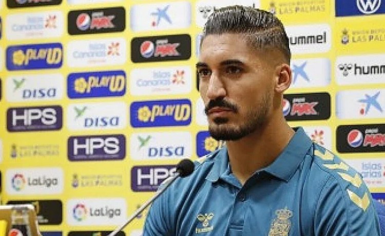 Álvaro Valles ya ha firmado su contrato con el Betis Álvaro Valles ya ha firmado su contrato con el Betis