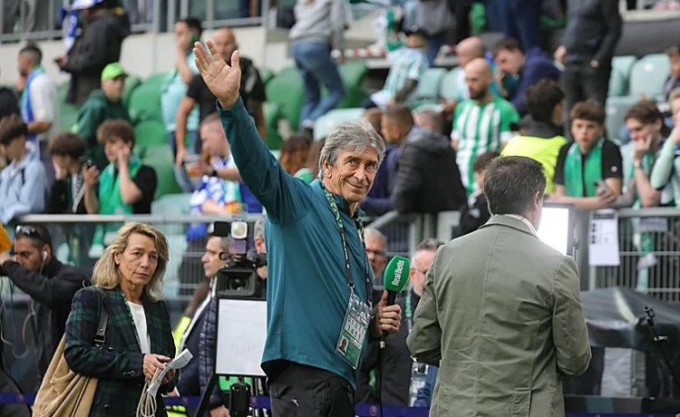 El Betis iniciará el diálogo con el agente de Pellegrini para la renovación El Betis iniciará el diálogo con el agente de Pellegrini para la renovación