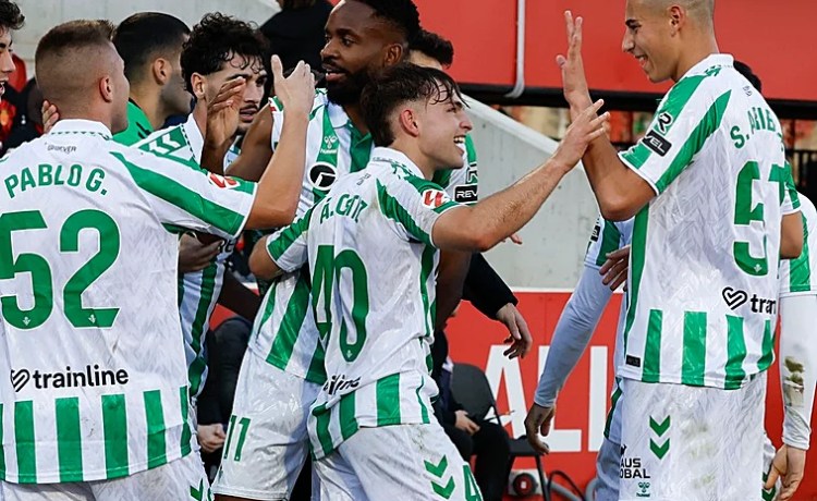 El Betis, muy cerca de renovar a Ortiz El Betis, muy cerca de renovar a Ortiz