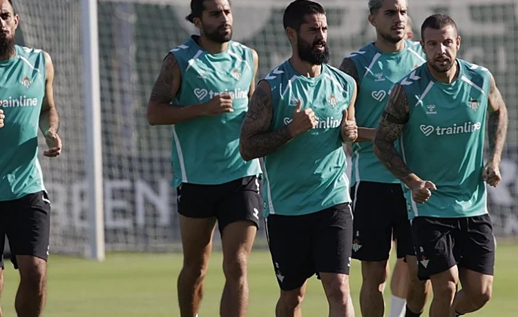 El ejemplo de Isco como capitán y la base para su renovación con el Betis El ejemplo de Isco como capitán y la base para su renovación con el Betis