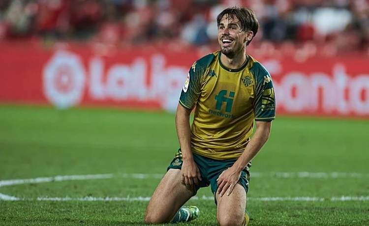 Rodri, optimista con su regreso en el futuro: «Me gustaría, para mí, el Betis es mi equipo, pasé nueve años allí» Rodri, optimista con su regreso en el futuro: «Me gustaría, para mí, el Betis es mi equipo, pasé nueve años allí»