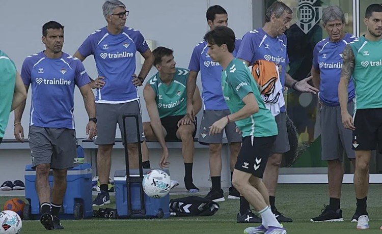 El Betis inscribirá a todos sus jugadores antes del inicio de LaLiga El Betis inscribirá a todos sus jugadores antes del inicio de LaLiga