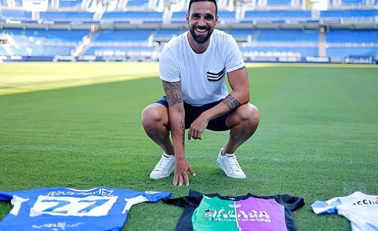 Jesús Gámez, ex jugador del Málaga CF: «Joaquín metió petardos en el vestuario» Jesús Gámez, ex jugador del Málaga CF: «Joaquín metió petardos en el vestuario»