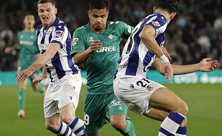 El Betis ha ganado uno de los últimos cinco duelos ante la Real Sociedad El Betis ha ganado uno de los últimos cinco duelos ante la Real Sociedad