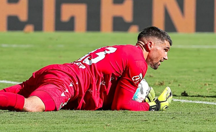 Mathew Ryan admite que «engañó» al árbitro en el Levante – Betis: «Pero dentro de las reglas» Mathew Ryan admite que «engañó» al árbitro en el Levante – Betis: «Pero dentro de las reglas»