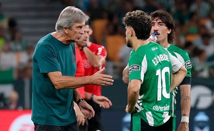 Pellegrini realza a Lo Celso: «Un jugador de su calidad no puede salir pitado por la hinchada» Pellegrini realza a Lo Celso: «Un jugador de su calidad no puede salir pitado por la hinchada»