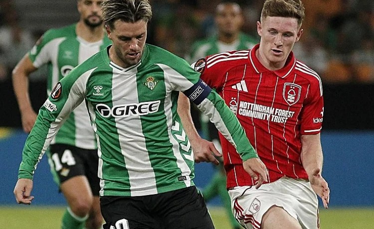 Lo Celso estrena capitanía y reaviva su capacidad de liderazgo en el Betis Lo Celso estrena capitanía y reaviva su capacidad de liderazgo en el Betis