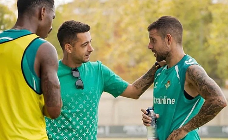 Sergio León vive el Palma del Río – Betis como «el broche final a mi carrera profesional» Sergio León vive el Palma del Río – Betis como «el broche final a mi carrera profesional»