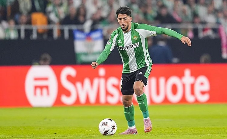Fornals, convocado por España para los partidos ante Georgia y Turquía Fornals, convocado por España para los partidos ante Georgia y Turquía