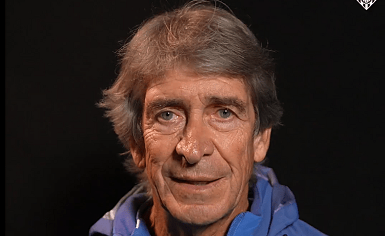 La felicitación navideña de Pellegrini al beticismo: «Sigan apoyando de la manera en la que lo hacen» La felicitación navideña de Pellegrini al beticismo: «Sigan apoyando de la manera en la que lo hacen»