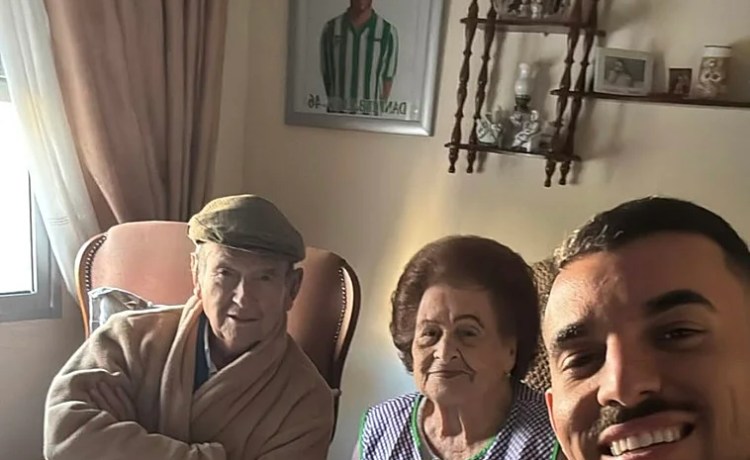 El guiño de Ceballos antes de la visita del Betis al Bernabéu El guiño de Ceballos antes de la visita del Betis al Bernabéu