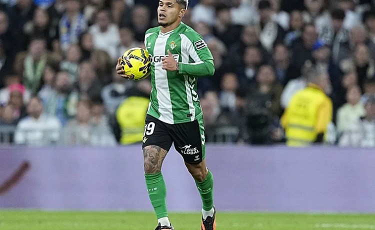 La lesión del Cucho condiciona el mercado del Betis La lesión del Cucho condiciona el mercado del Betis