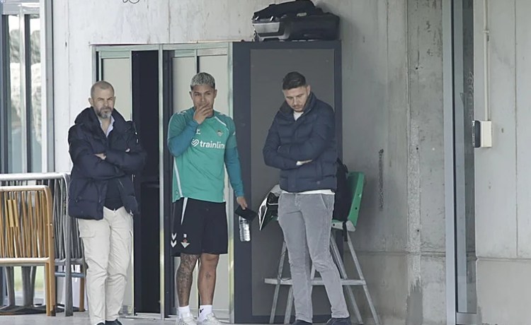 Pellegrini, sobre la recuperación de Cucho: «Ojalá esté para la Copa» Pellegrini, sobre la recuperación de Cucho: «Ojalá esté para la Copa»