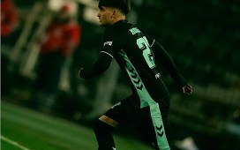 El apoyo de Ceballos a Morante tras su debut con el Betis: «El primero de muchos, gitano» El apoyo de Ceballos a Morante tras su debut con el Betis: «El primero de muchos, gitano»