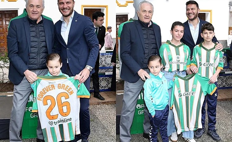 El Betis presenta su camiseta fabricada con naranjas contra la que se enfrentará al Rayo El Betis presenta su camiseta fabricada con naranjas contra la que se enfrentará al Rayo