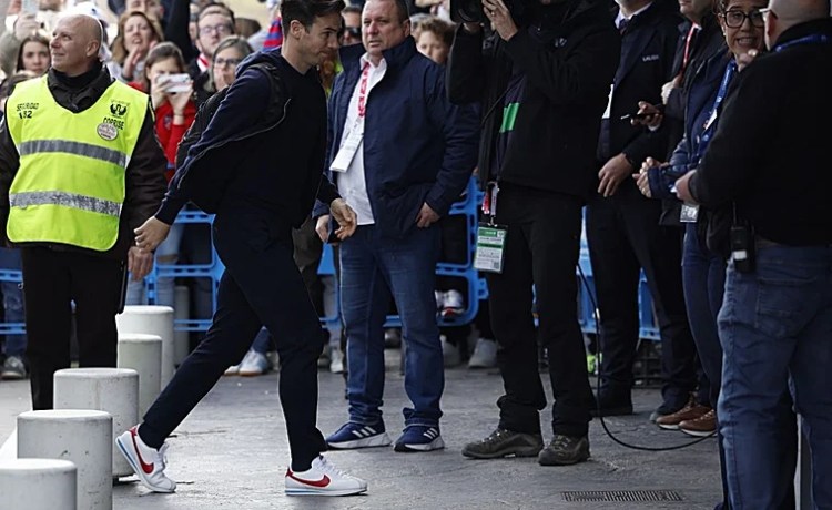 El Rayo continúa exiliado: prepara en Las Rozas el duelo ante el Betis El Rayo continúa exiliado: prepara en Las Rozas el duelo ante el Betis
