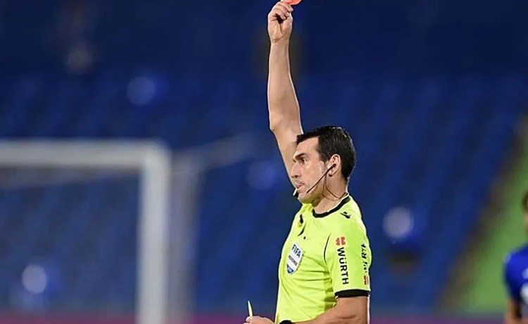 Juan Martínez Munuera, árbitro para el Betis – Rayo Vallecano Juan Martínez Munuera, árbitro para el Betis – Rayo Vallecano