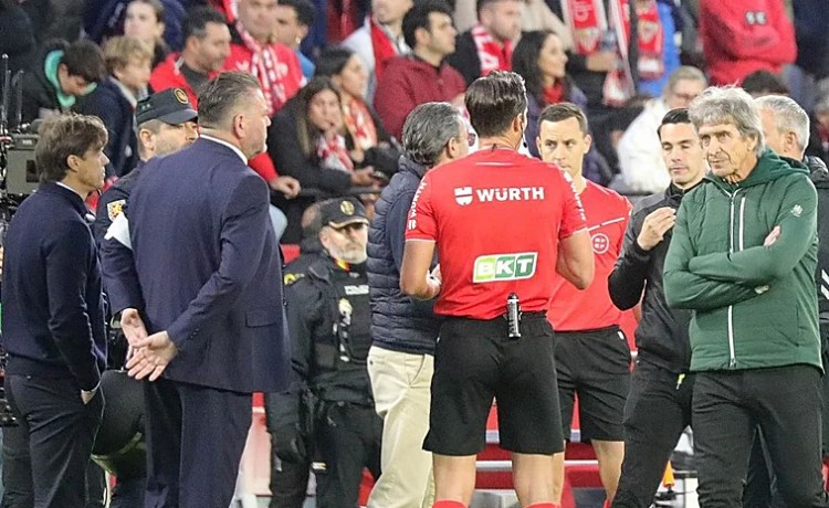 Pellegrini valora la sanción a Almeyda: «Es lamentable esa cantidad de fechas de suspensión» Pellegrini valora la sanción a Almeyda: «Es lamentable esa cantidad de fechas de suspensión»