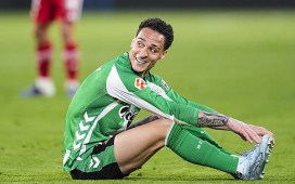 Antony: «Fue un momento de frustración, no es nada contra los béticos; todos saben que quiero mucho a este club» Antony: «Fue un momento de frustración, no es nada contra los béticos; todos saben que quiero mucho a este club»