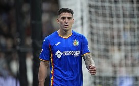 Satriano, tras la euforia del Bernabéu: «Ahora nos toca el Betis y ponemos todo nuestro foco en eso» Satriano, tras la euforia del Bernabéu: «Ahora nos toca el Betis y ponemos todo nuestro foco en eso»