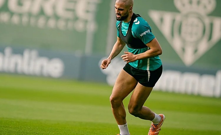 Pellegrini pone fecha a la posible vuelta de Isco: «Después del parón se logrará integrar con el grupo» Pellegrini pone fecha a la posible vuelta de Isco: «Después del parón se logrará integrar con el grupo»