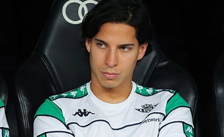 Diego Lainez, sobre su paso por el Betis: «Nunca hablé con Quique Setién» Diego Lainez, sobre su paso por el Betis: «Nunca hablé con Quique Setién»