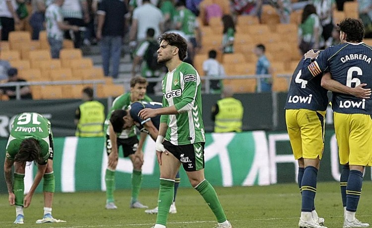El Betis repite la racha de seis partidos sin ganar de la primera temporada de Pellegrini El Betis repite la racha de seis partidos sin ganar de la primera temporada de Pellegrini