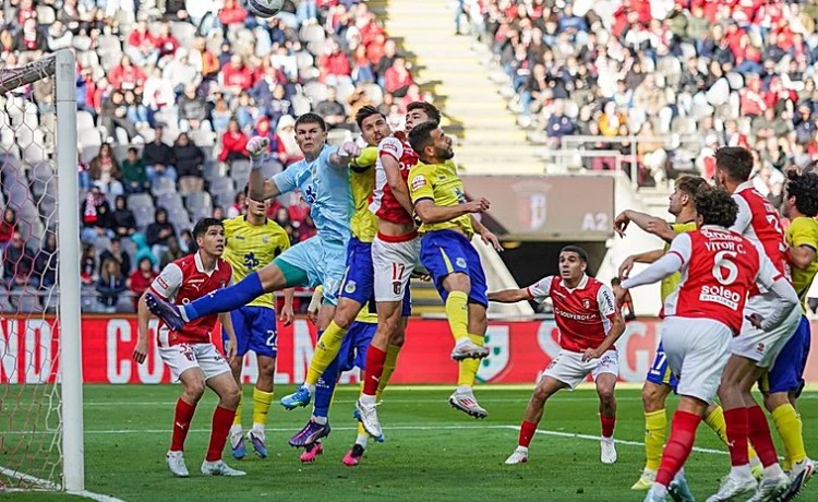 El SC Braga gana su compromiso liguero antes de viajar a Sevilla El SC Braga gana su compromiso liguero antes de viajar a Sevilla