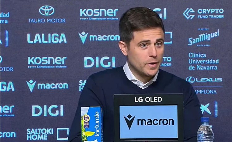 Lisci, entrenador de Osasuna: «El penalti que nos pitan es un penaltito, de fútbol moderno» Lisci, entrenador de Osasuna: «El penalti que nos pitan es un penaltito, de fútbol moderno»