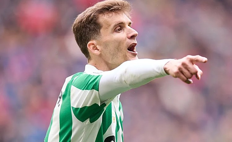 Diego Llorente, sobre el penalti en el Osasuna – Betis: «Creo que se premia tocar el balón antes sin ninguna intención de jugar; es un poco frustrante, deben revisarlo» Diego Llorente, sobre el penalti en el Osasuna – Betis: «Creo que se premia tocar el balón antes sin ninguna intención de jugar; es un poco frustrante, deben revisarlo»