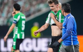 Diego Llorente: «Cuando hay un choque de cabezas, el partido se para al momento; felicito al árbitro porque ha hecho lo que le ha dado la gana» Diego Llorente: «Cuando hay un choque de cabezas, el partido se para al momento; felicito al árbitro porque ha hecho lo que le ha dado la gana»