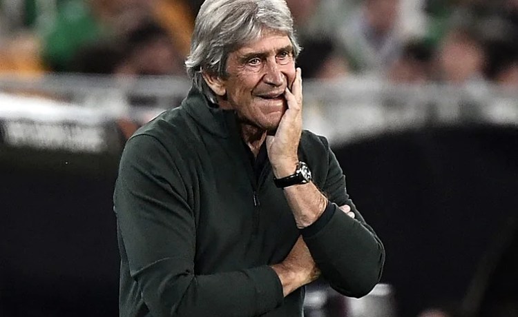 Pellegrini, con un año más de contrato: «No creo que el club cambie su manera de pensar por un partido puntual» Pellegrini, con un año más de contrato: «No creo que el club cambie su manera de pensar por un partido puntual»